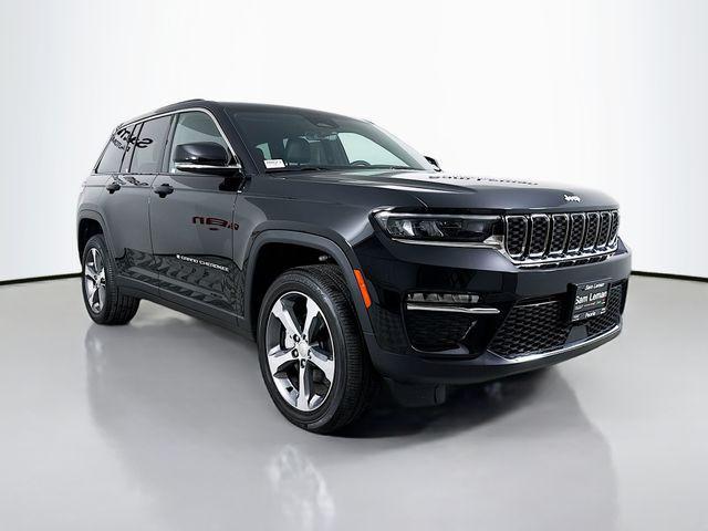 new 2025 Jeep Grand Cherokee car, priced at $44,695