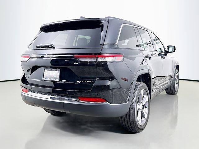 new 2025 Jeep Grand Cherokee car, priced at $44,695