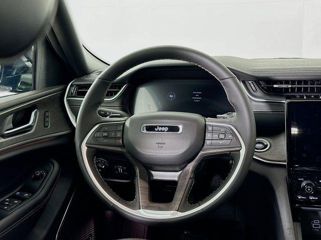 new 2025 Jeep Grand Cherokee car, priced at $44,695