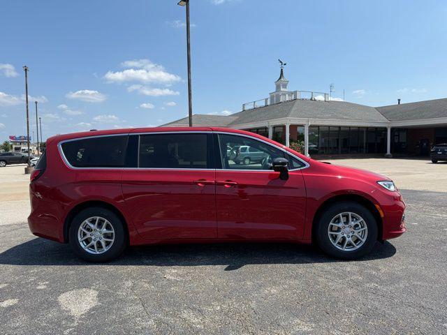 new 2026 Chrysler Pacifica car, priced at $40,650