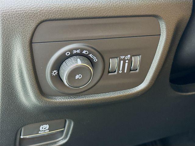 new 2025 Jeep Grand Cherokee car, priced at $52,055