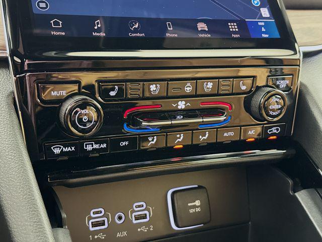 new 2025 Jeep Grand Cherokee car, priced at $52,055