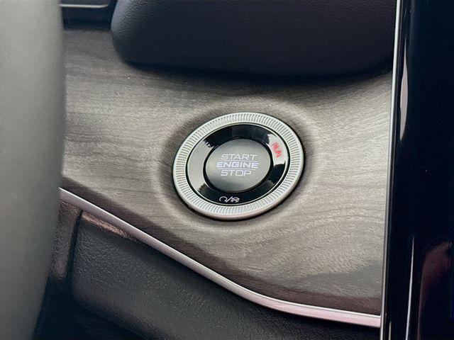 new 2025 Jeep Grand Cherokee L car, priced at $52,245