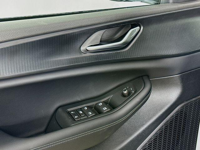 new 2025 Jeep Grand Cherokee car, priced at $39,230