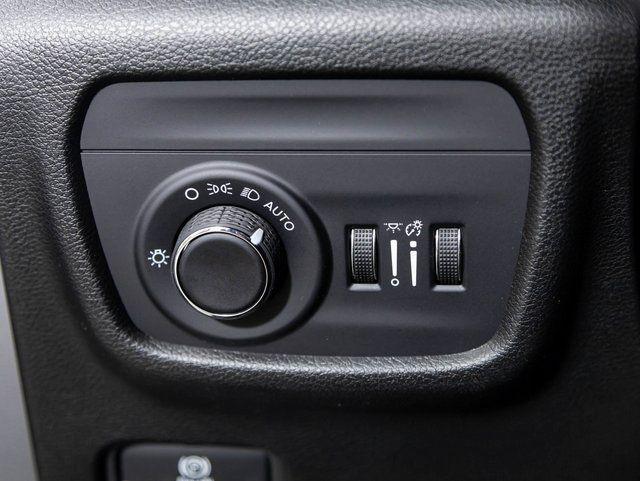 new 2025 Jeep Grand Cherokee car, priced at $35,720