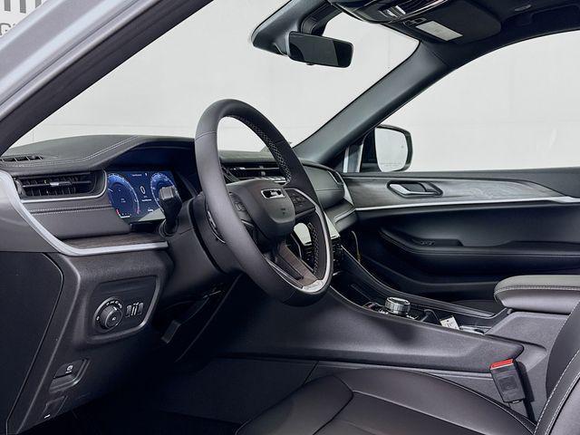 new 2025 Jeep Grand Cherokee L car, priced at $47,335