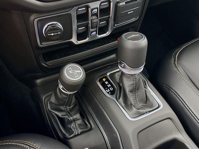 new 2025 Jeep Gladiator car, priced at $41,355