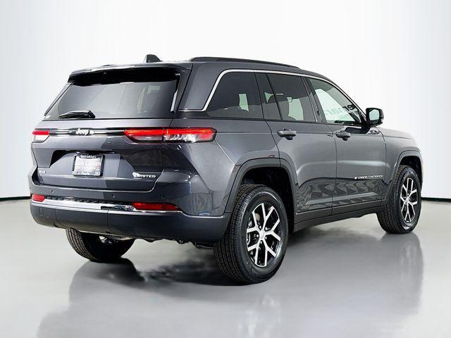 new 2025 Jeep Grand Cherokee car, priced at $42,010