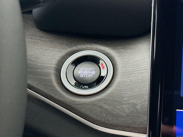 new 2025 Jeep Grand Cherokee car, priced at $43,010
