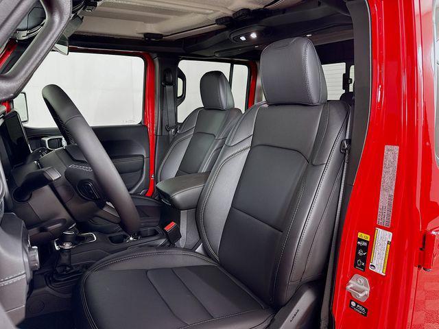 new 2025 Jeep Gladiator car, priced at $42,355