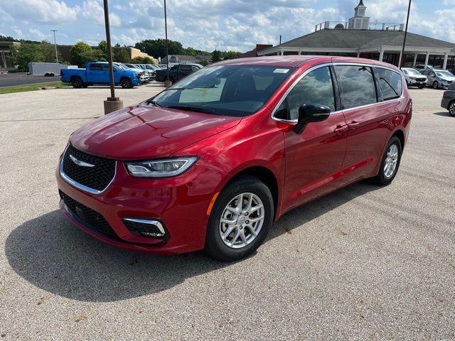 new 2025 Chrysler Pacifica car, priced at $41,220
