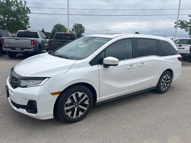 used 2025 Honda Odyssey car, priced at $40,899