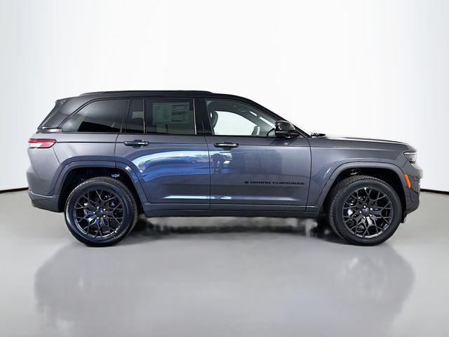 new 2025 Jeep Grand Cherokee car, priced at $55,175