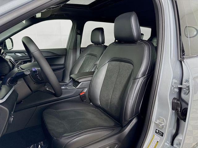 new 2025 Jeep Grand Cherokee L car, priced at $42,725
