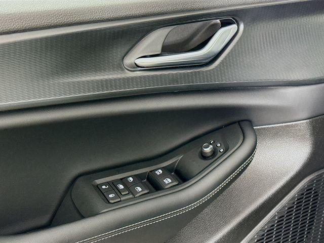 new 2025 Jeep Grand Cherokee L car, priced at $42,725