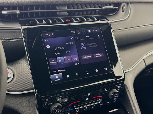 new 2025 Jeep Grand Cherokee L car, priced at $39,215