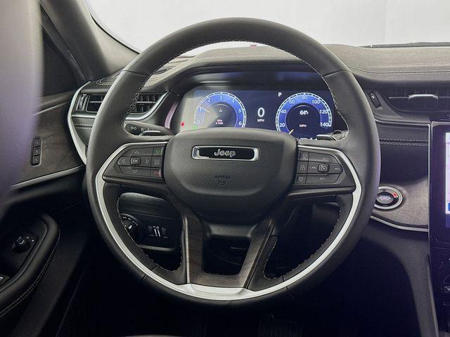 new 2025 Jeep Grand Cherokee car, priced at $40,495