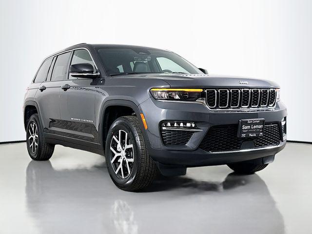 new 2025 Jeep Grand Cherokee car, priced at $43,181