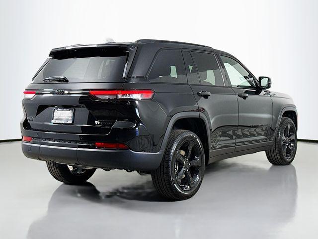 new 2025 Jeep Grand Cherokee car, priced at $45,849