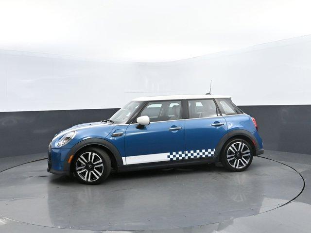 used 2022 MINI Hardtop car, priced at $25,998