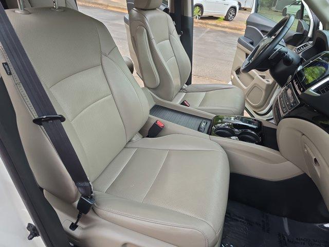 used 2017 Honda Pilot car, priced at $23,997