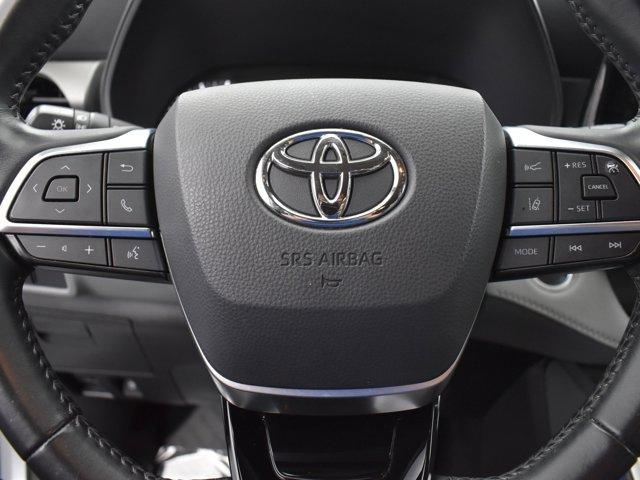 used 2021 Toyota Highlander car, priced at $27,997