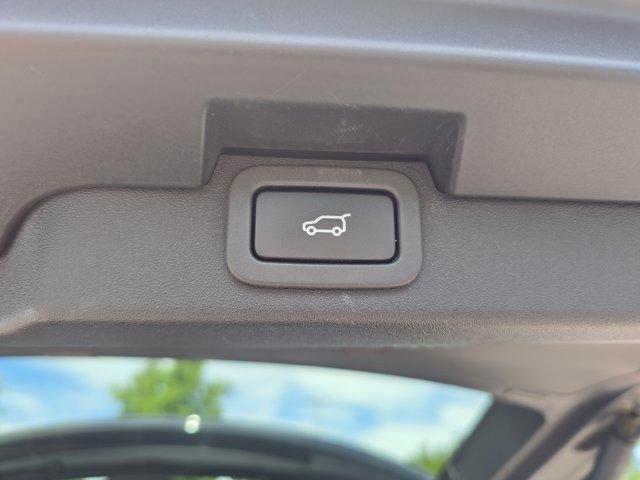 used 2019 Land Rover Discovery car, priced at $19,473