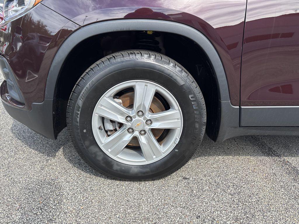 used 2022 Chevrolet Trax car, priced at $19,559