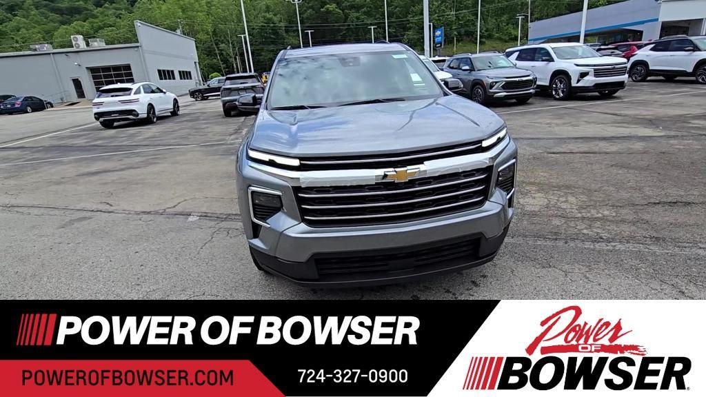 new 2025 Chevrolet Traverse car, priced at $44,970