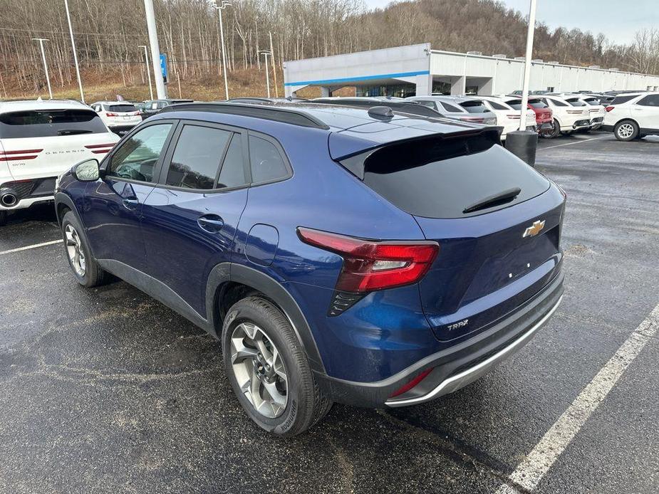 used 2024 Chevrolet Trax car, priced at $22,992