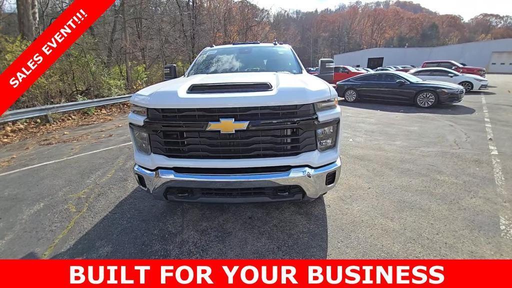 new 2024 Chevrolet Silverado 3500 car, priced at $63,994