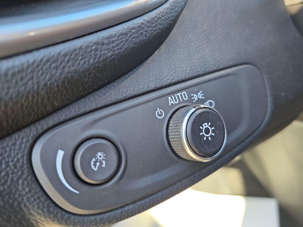 used 2022 Chevrolet Trax car, priced at $18,159