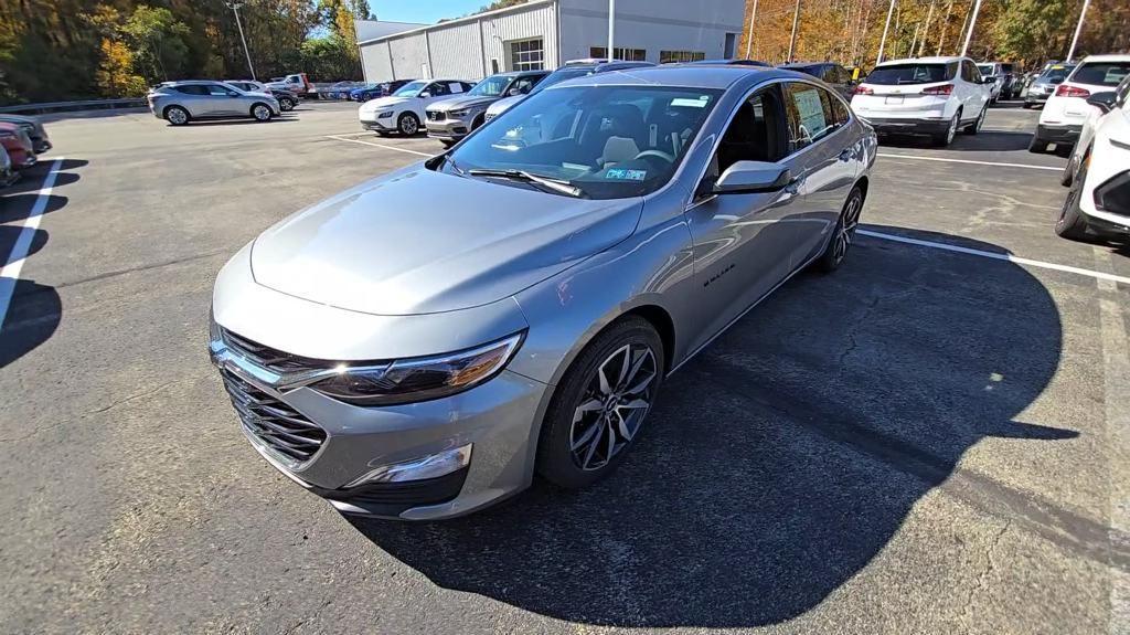 new 2025 Chevrolet Malibu car, priced at $28,570