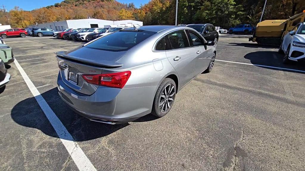 new 2025 Chevrolet Malibu car, priced at $28,570