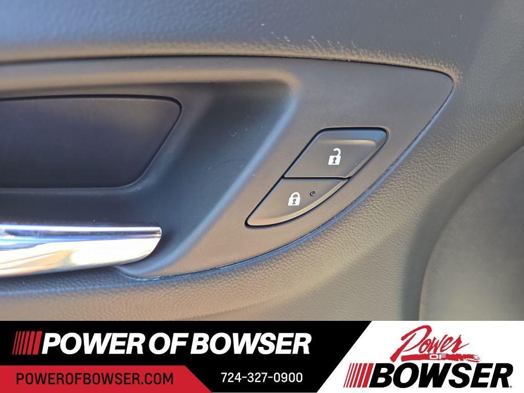 used 2019 Chevrolet Equinox car, priced at $18,869