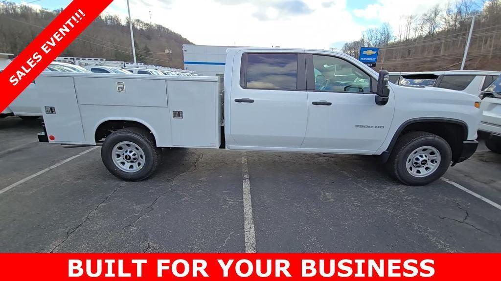 new 2025 Chevrolet Silverado 3500 car, priced at $66,901