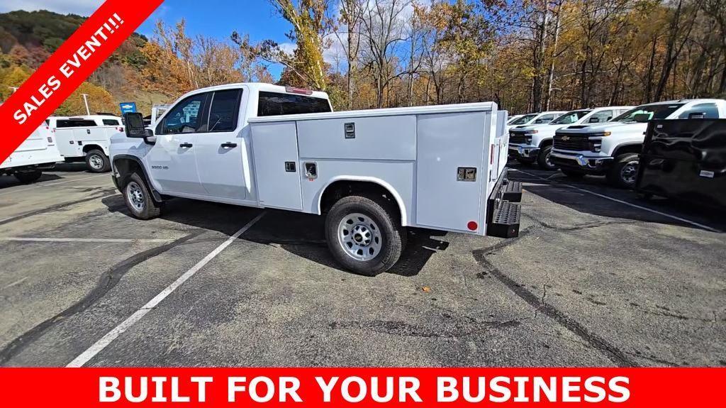 new 2025 Chevrolet Silverado 3500 car, priced at $66,558