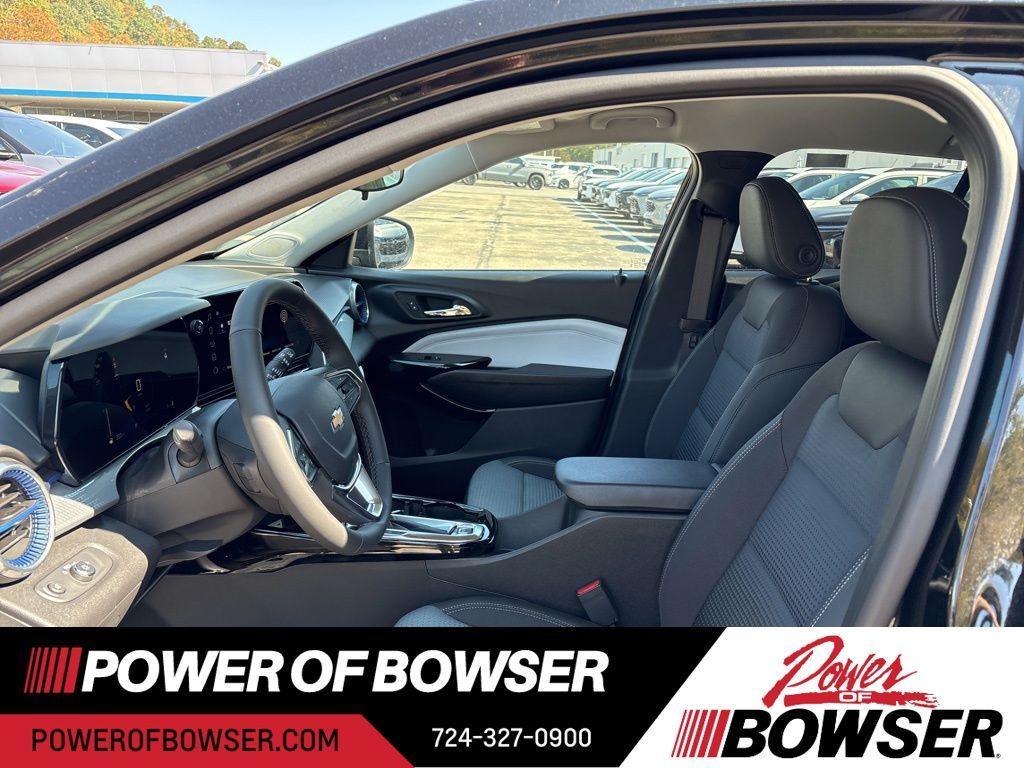 new 2025 Chevrolet Trax car, priced at $25,180