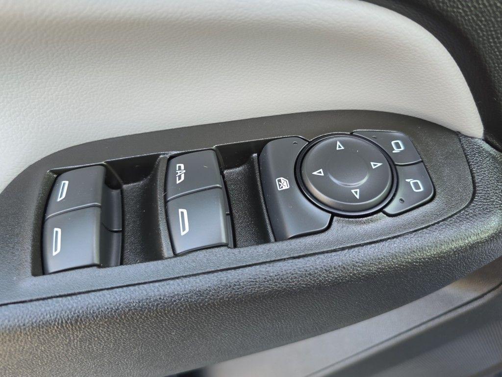 used 2022 Chevrolet Equinox car, priced at $20,945