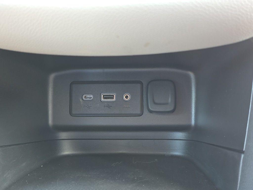 used 2022 Chevrolet Equinox car, priced at $20,945