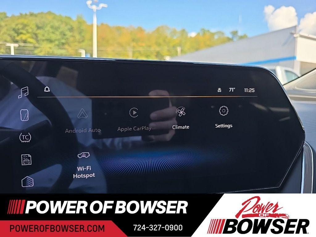 new 2025 Chevrolet Trax car, priced at $25,070