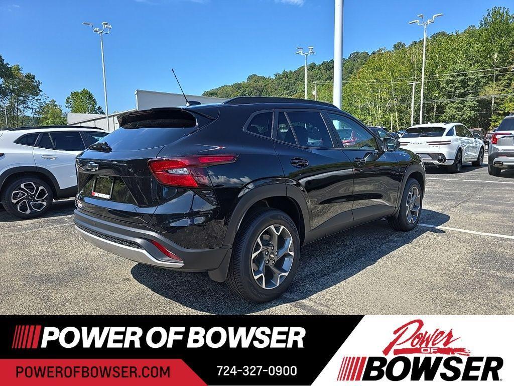 new 2025 Chevrolet Trax car, priced at $25,070