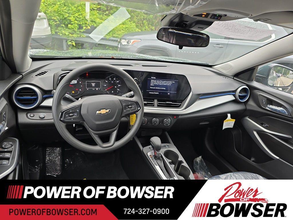 new 2025 Chevrolet Trax car, priced at $23,138