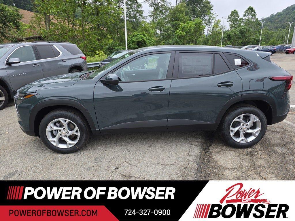 new 2025 Chevrolet Trax car, priced at $23,138
