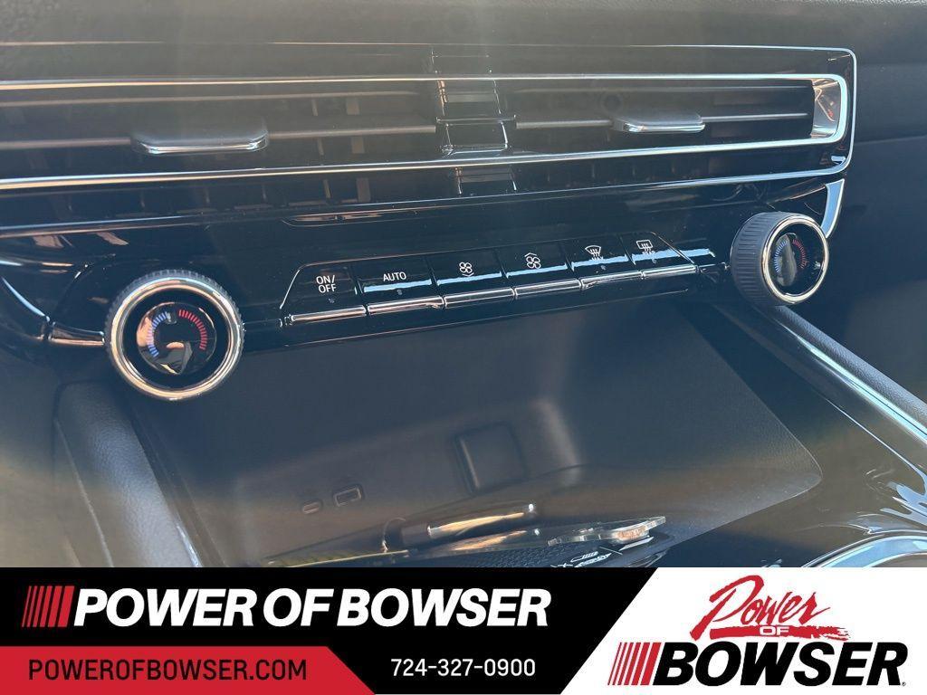 new 2026 Chevrolet Traverse car, priced at $60,459