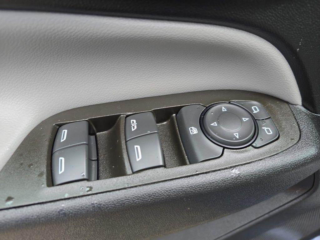 used 2023 Chevrolet Equinox car, priced at $21,105
