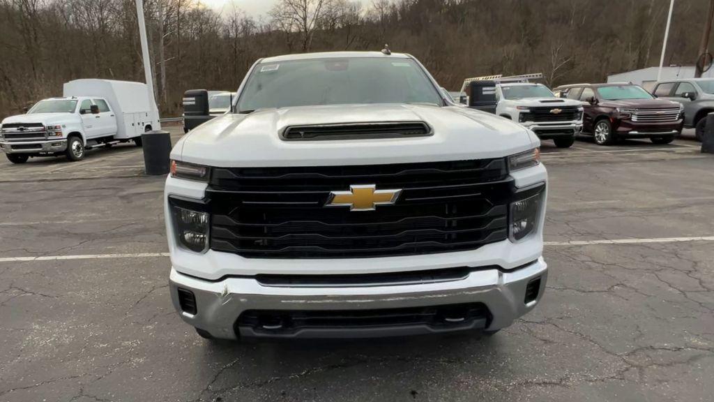 new 2024 Chevrolet Silverado 3500 car, priced at $61,574