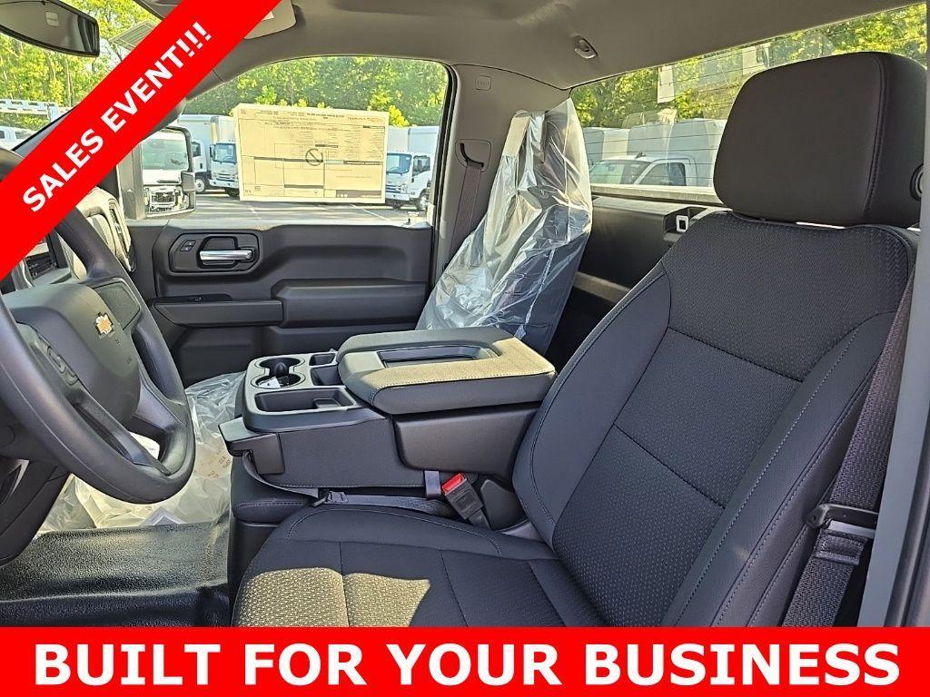 new 2025 Chevrolet Silverado 3500 car, priced at $64,403