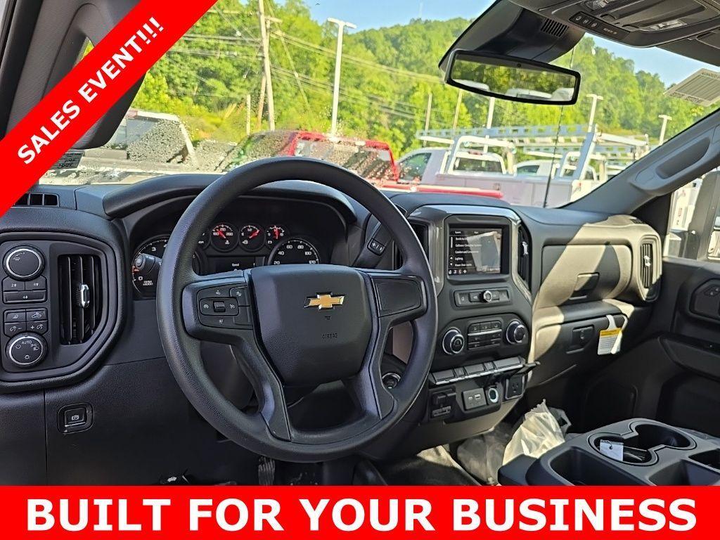 new 2025 Chevrolet Silverado 3500 car, priced at $64,403
