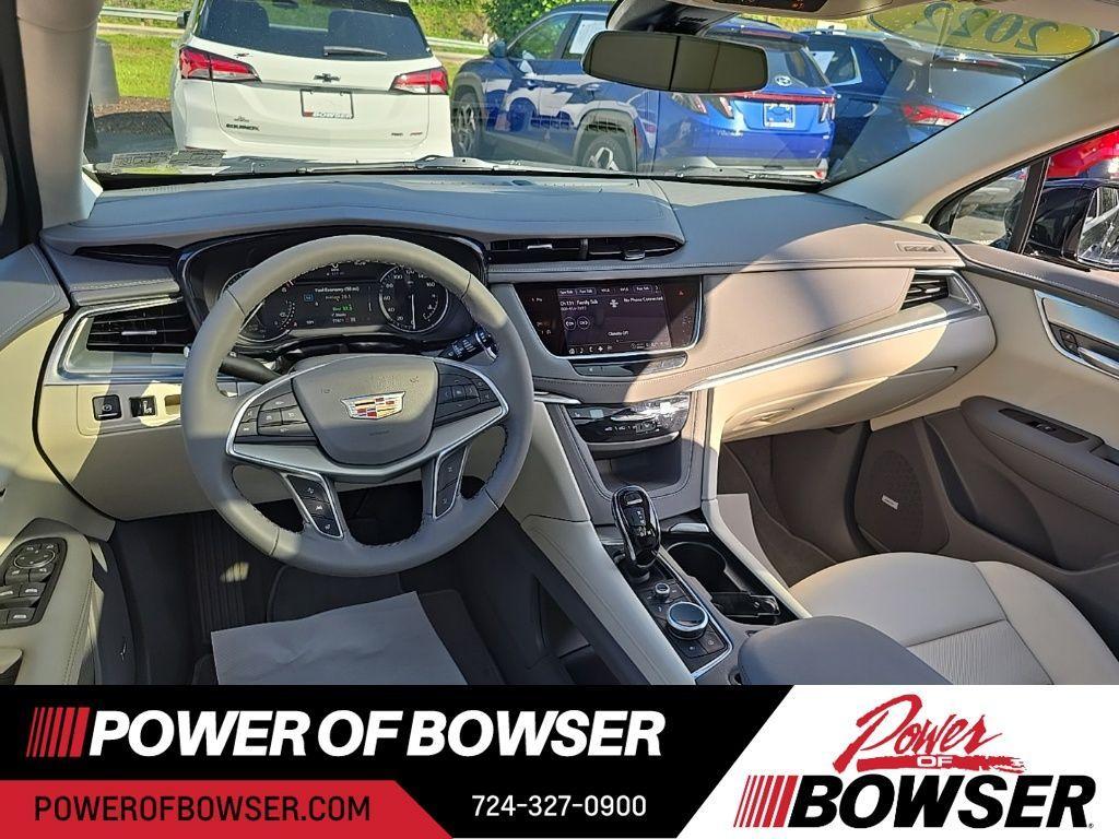 used 2022 Cadillac XT5 car, priced at $26,785